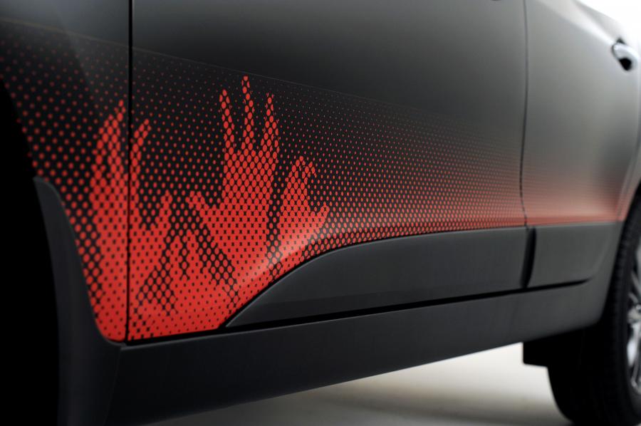 Детали экстерьера Hyundai Tucson Walking Dead Special Edition 2014 года  (фото 4 из 11)